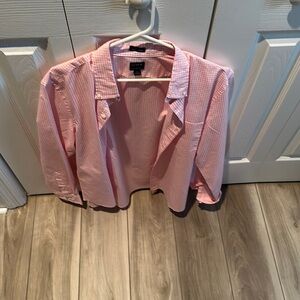 Selling because too big.